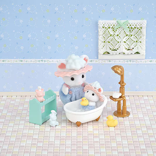 Calico Critters; Bath Time Bubble Siblings Set