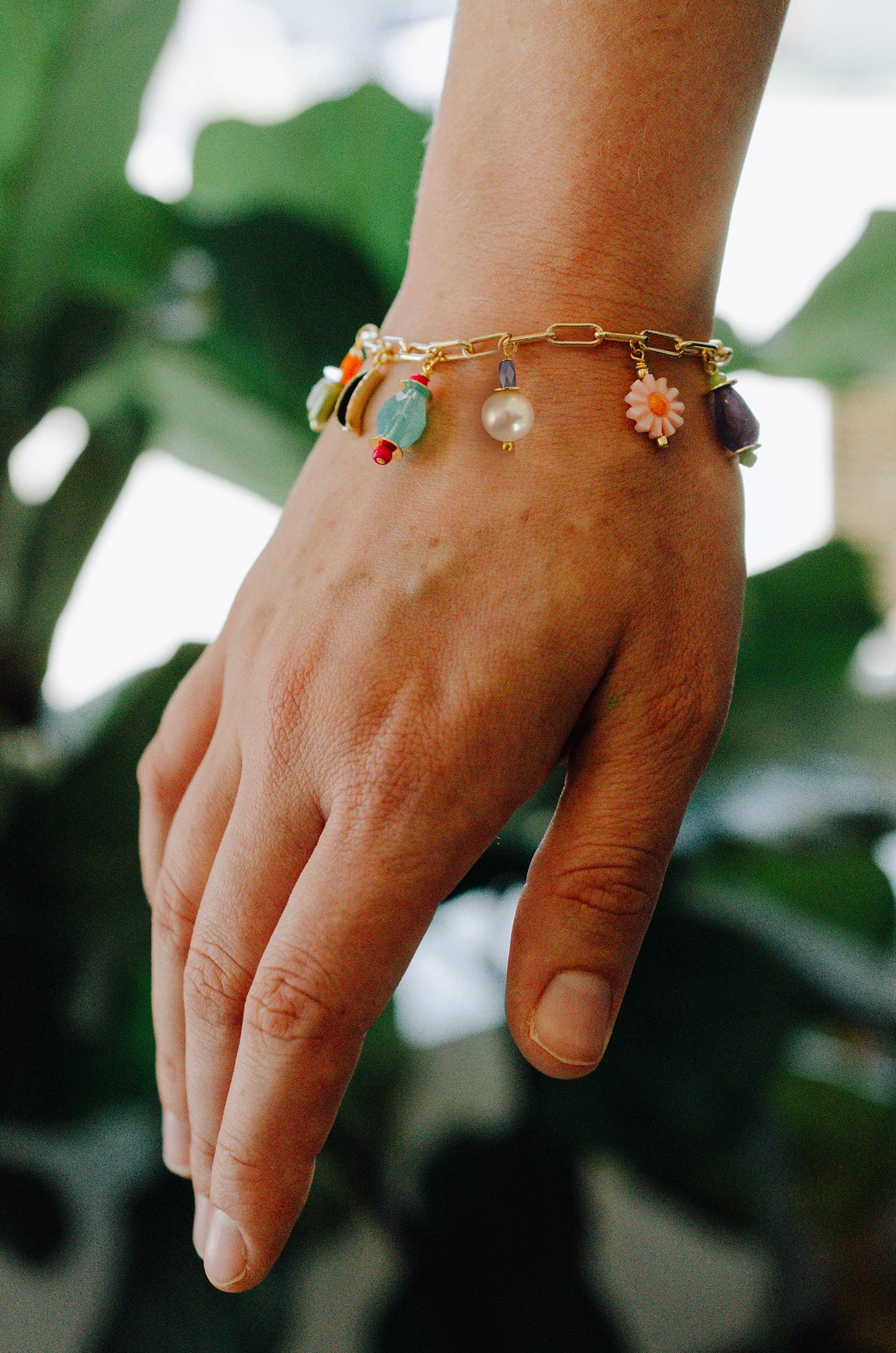 Bracelet; Vienna Pearl Charm (Colorful, Gold) By Jill Makes