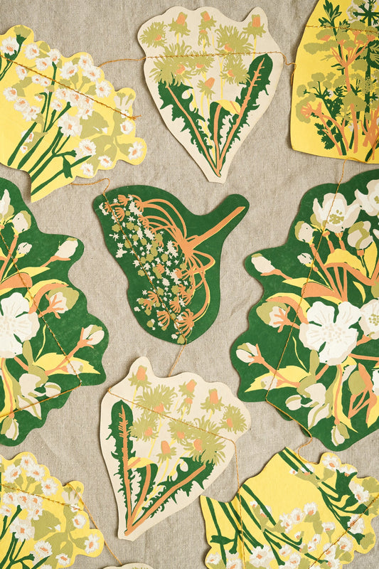 Garland; Spring Hedgerow By East End Press (9.8 ft Long)