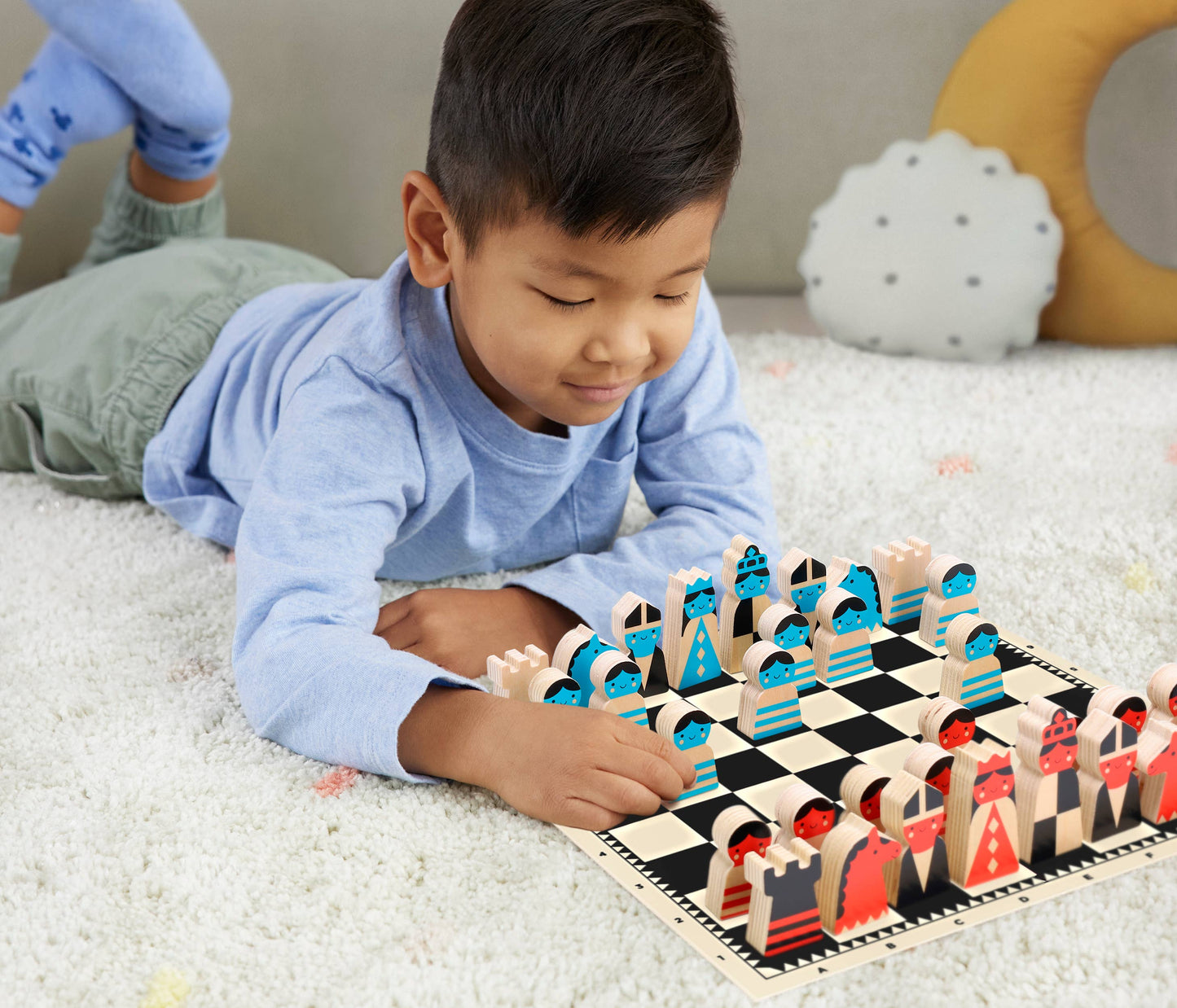 Chess Set; On The Move (Wooden)